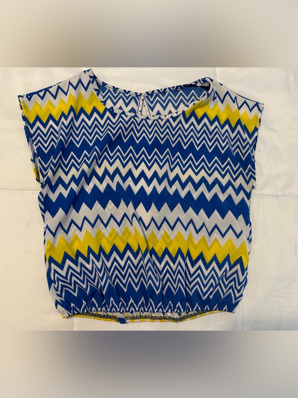 a'gaci Blue, White & Yellow Chevron Sleeveless Blouse